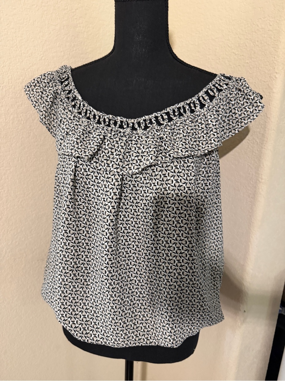 Max Studio Sleeveless Ruffled Off-Shoulder Top in Black & White, banded bottom